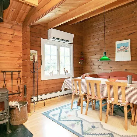 Two-bedroom Holiday In 6 * Ålbæk